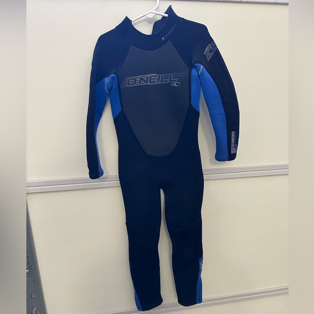 Kids O’Neill 3/2 full body wetsuit size 4